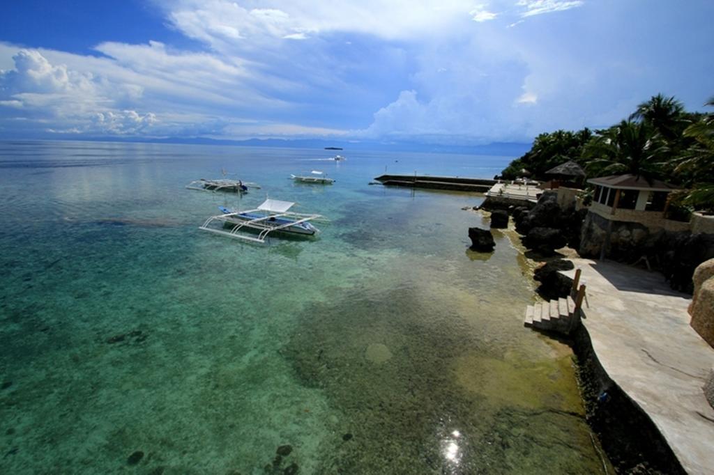 Magic Island Dive Resort Моалбоал Экстерьер фото